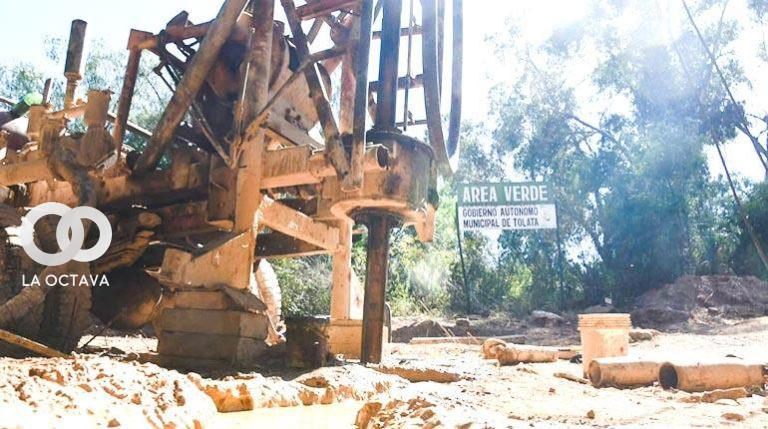 Perforación de un pozo de agua dulce para la zona.
