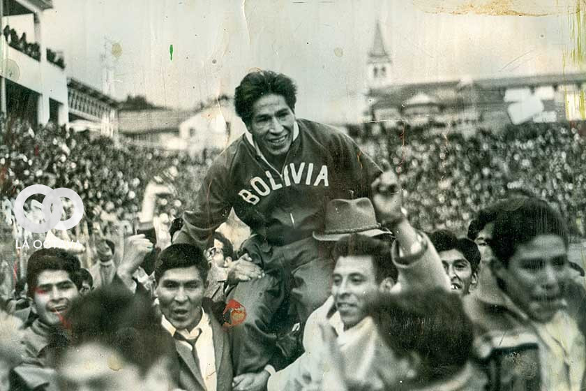 Víctor Agustín Ugarte, Gran jugador del fútbol boliviano