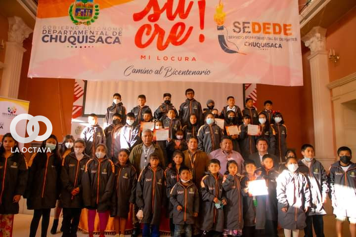 Premiación a 40 niños de Chuquisaca