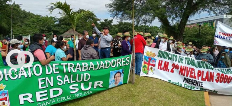 Paro de trabajadores de salud en Santa Cruz