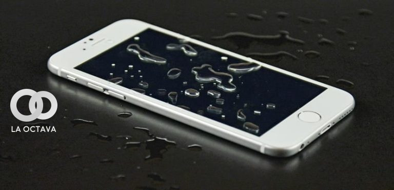 Iphone mojado.