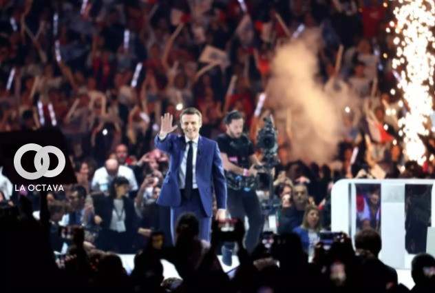 Emmanuel Macron candidato en tiempos de guerra
