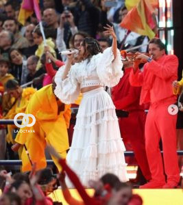 Presentación de Camila Cabello en la Champions League