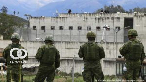 Efectivos resguardan la cárcel de Ecuador