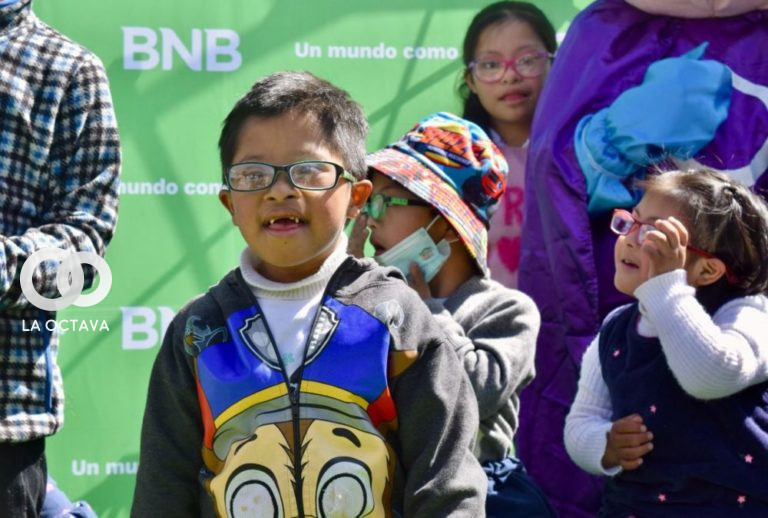 BNB realiza campañas para niños con problemas visuales