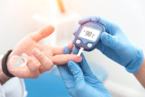 Diabetes en personas aumenta el riesgo de fracturas