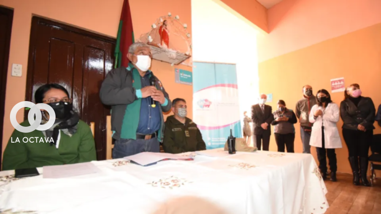 El alcalde Iván Arias en su discurso de inauguración del refugio transitorio para adultos mayores y personas con discapacidad. Foto: AMUN.