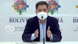 Ministro de Salud, Jeyson Auza, en conferencia de prensa.