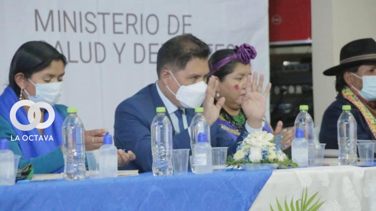 Jeyson Auza, Ministro de Salud, informó de los programas de salud