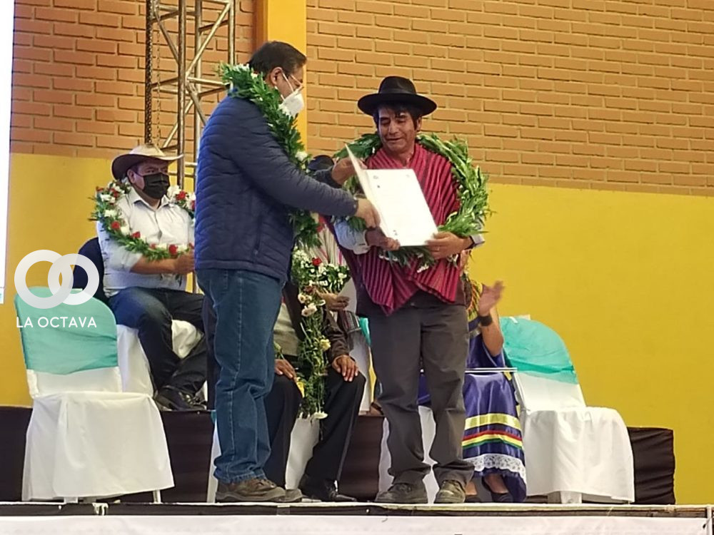 Presidente de Bolivia entrega títulos de tierra al departamento de Chuquisaca