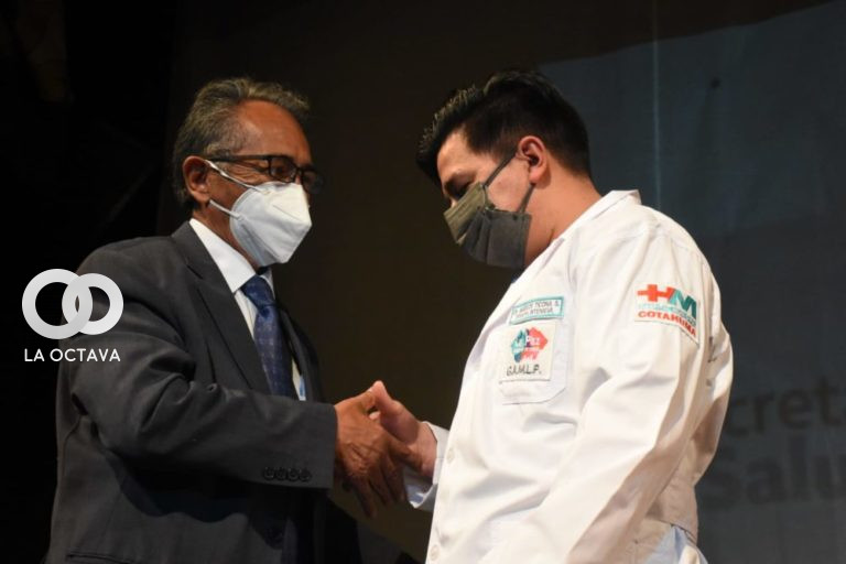Reconocimiento a médicos heroes en la pandemia por coronavirus