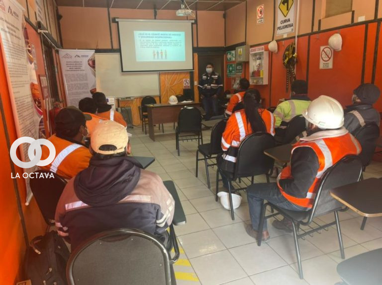Taller de capacitación a trabajadores de Potosí