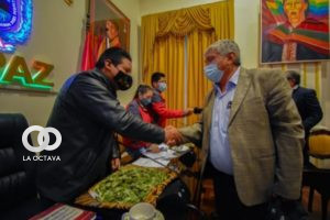Santos Quispe, gobernador y Iván Arias, alcalde, amaba autoridades paceñas