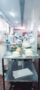 Inspeccionan pastelerías y encuentran insumos vencidos