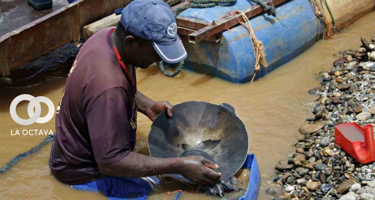 Imagen referencial de extracción del oro