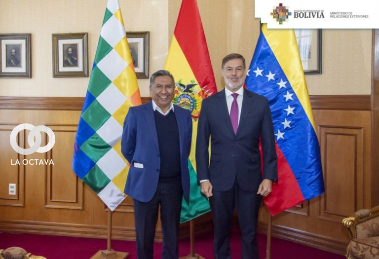 Rogelio Mayta, Ministro de Relaciones Exteriores y Félix Plasencia Ministro de Venezuela