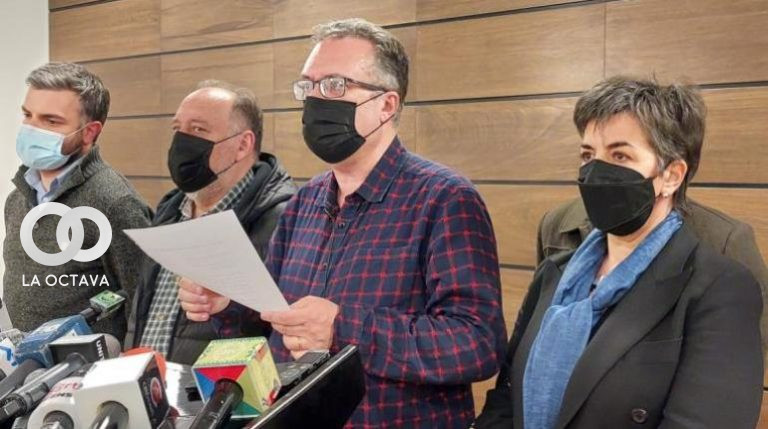Conferencia de prensa de parlamentarios de CC