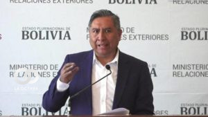 El ministro de Relaciones Exteriores, Rogelio Mayta