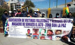 Familiares víctimas de Senkata