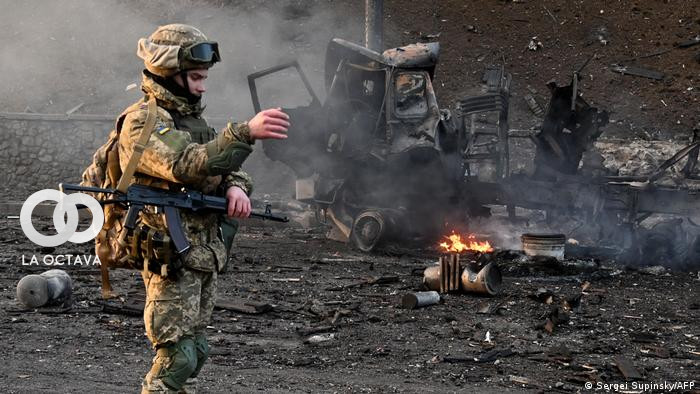 Soldados en la guerra de Ucrania y Rusia