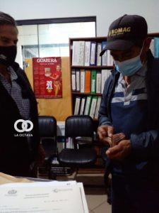 Trabajador recibe Bs 120.000 por beneficios sociales