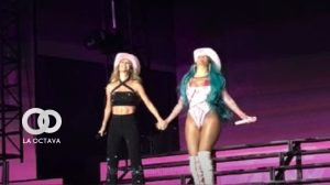 Karol G y Anahi juntas en el escenario