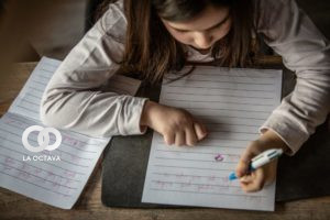 Abandono de escritura en niños y el lápiz digital un nuevo aliado
