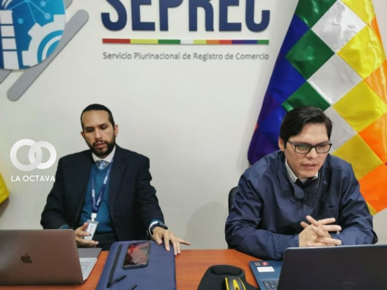 Capacitan y actualizan a auditores y contadores en Santa Cruz