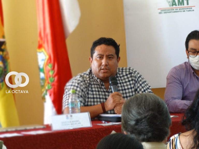 David Guachalla, Viceministro de Planificación.