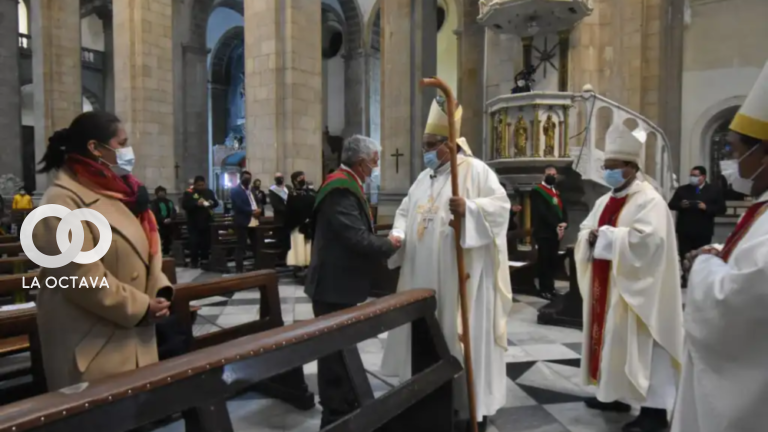 Arias participa de la procesión de la Virgen del Carmen