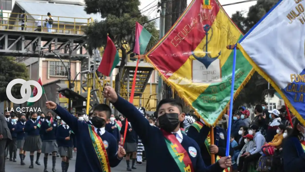 Desfiles cívicos empiezan en La Paz