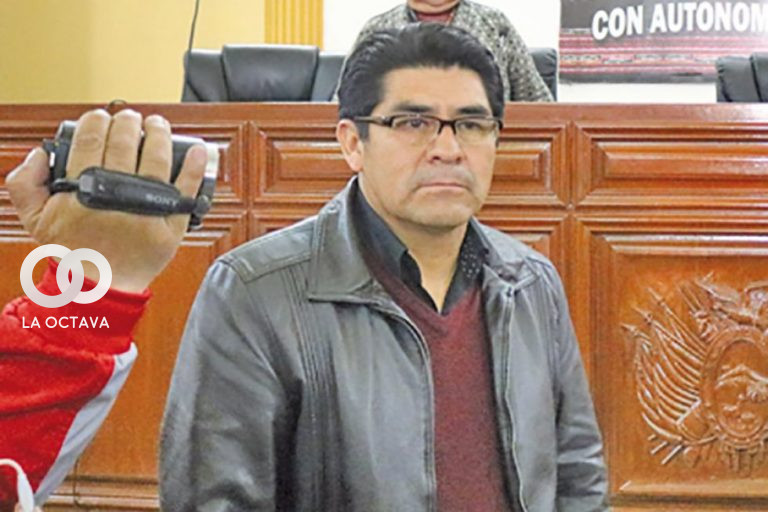 Omar Véliz, Exgobernador del Movimiento Al Socialismo (MAS)