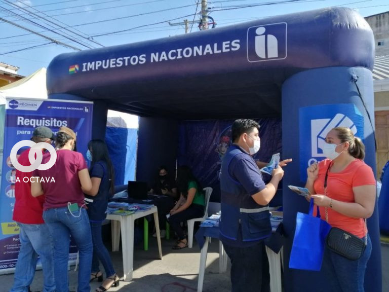 Impuestos Nacionales participa de la Feria de Camiri