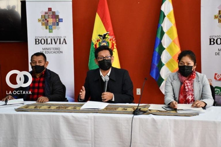 Ministerio de Educación brinda conferencia de prensa