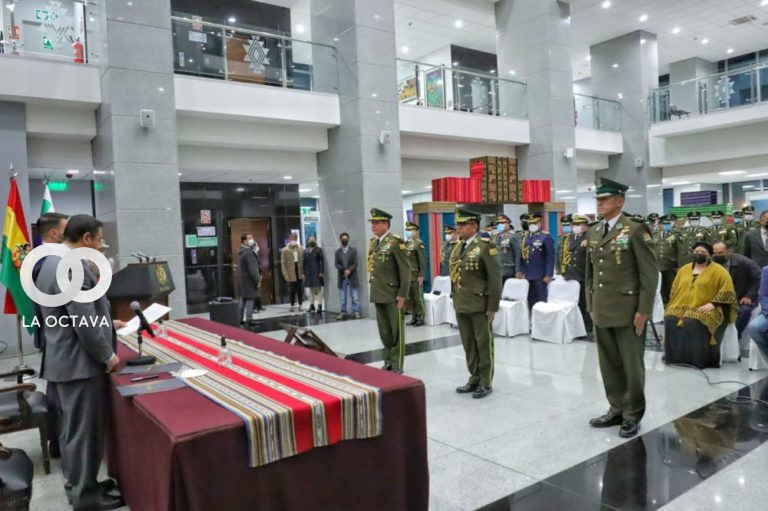 Posesionan al nuevo Comandante de la Policía Boliviana