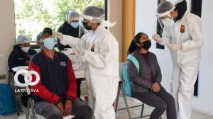 Realización de pruebas de antigeno nasal