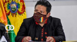 Santos Quispe en una entrevista con la prensa