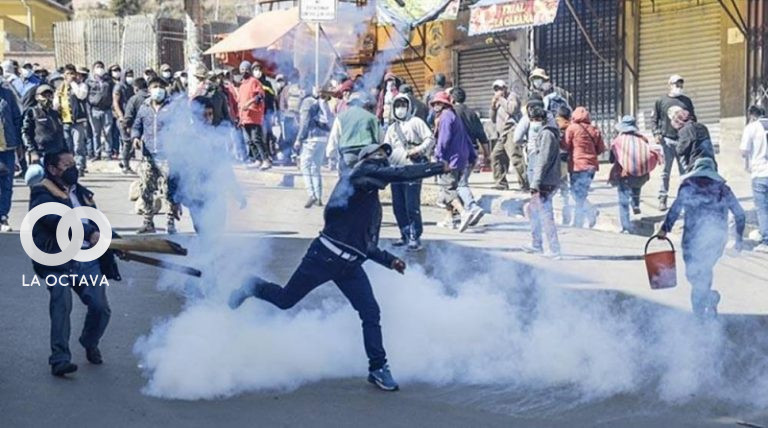 Conflicto cocalero, enfrentamiento de cocaleros y policías.