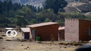 Construcciones en tierras avasalladas.