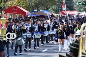 Desfiles cívicos escolares en la ciudad de La Paz.