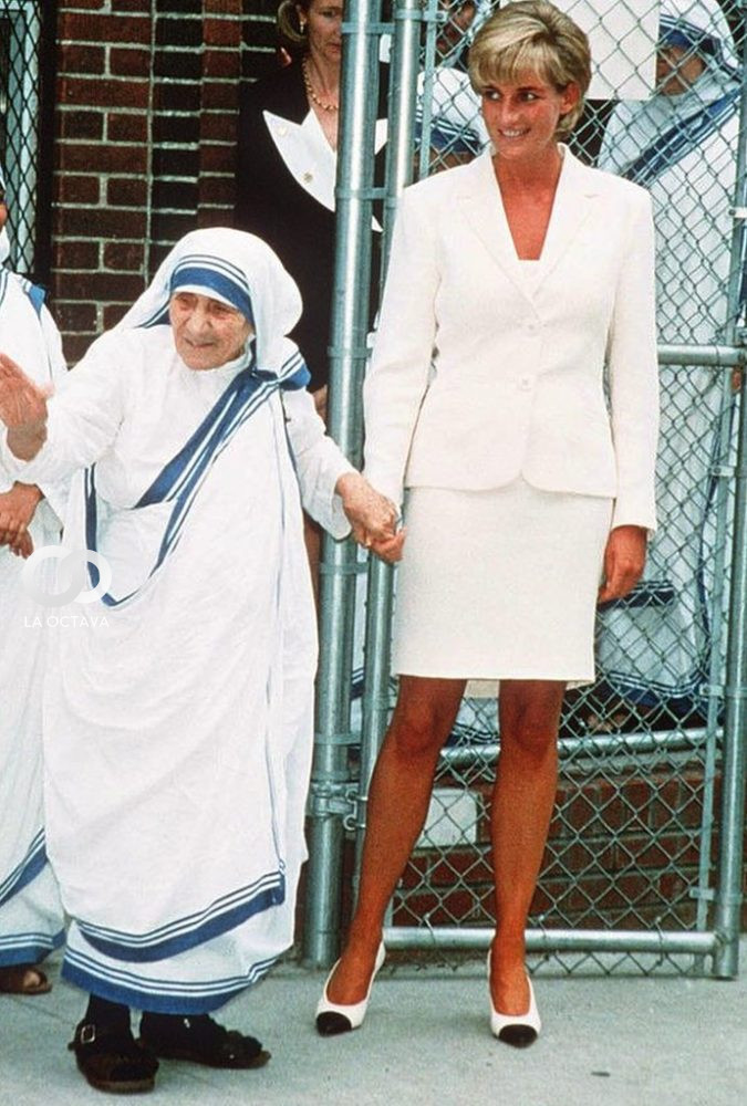 Diana y la madre Teresa de Calcuta.