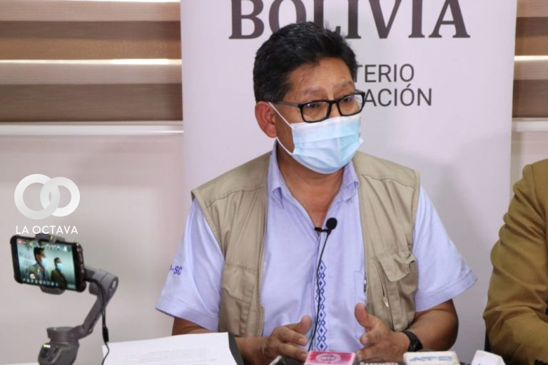 Edgar Pary, Ministro de Educación.