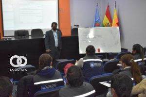 Ficalía de Cochabamba, capacitó a policías y personal del Slim.