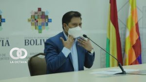 Jeyson Auza, Ministro de Salud, informa sobre los controles tras detectar el primer caso de viruela del mono.