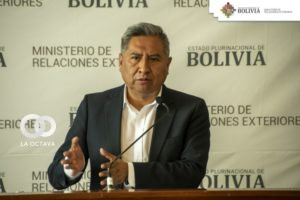 Ministro de Relaciones Exteriores, Rogelio Mayta.
