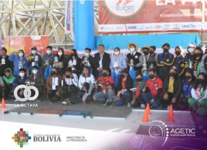 Representantes en el First Global Bolivia.