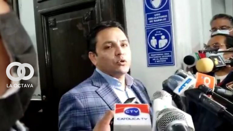 Senador de Creemos, Henry Montero.