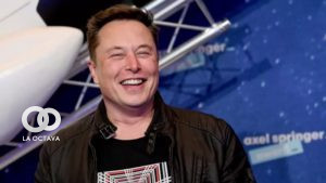 Elon Musk habilitó Starlink en Ucrania inmediatamente después de que empezó la invasión.