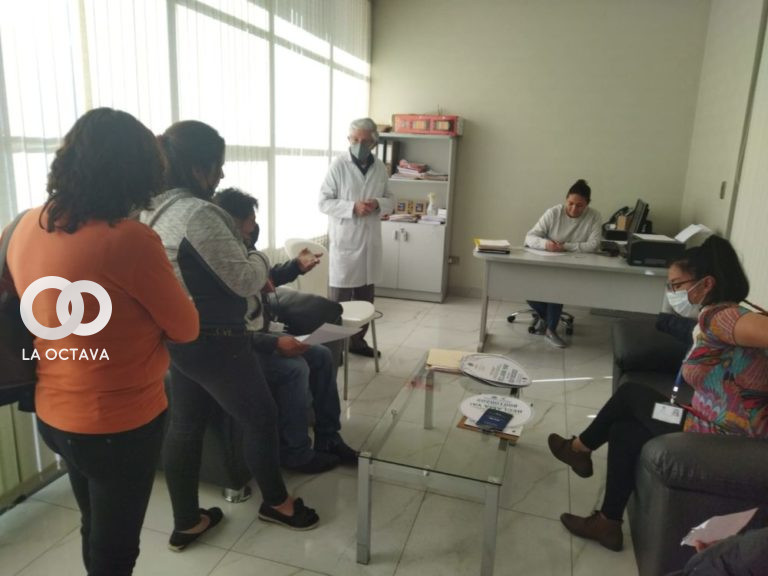 Personal del Centro de Atención al Usuario y Consumidor (CAUC) de Sucre