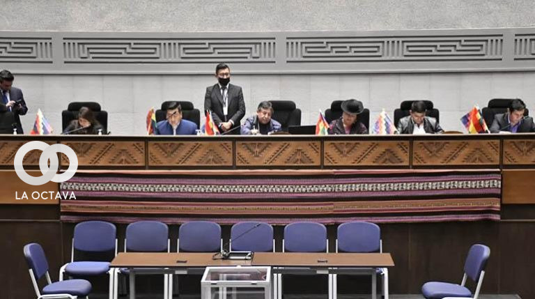 ALP entra en cuarto intermedio.